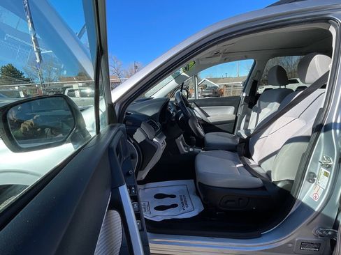 Used 2017 Subaru Forester 2.5i Premium w/ All-Weather Package image 19
