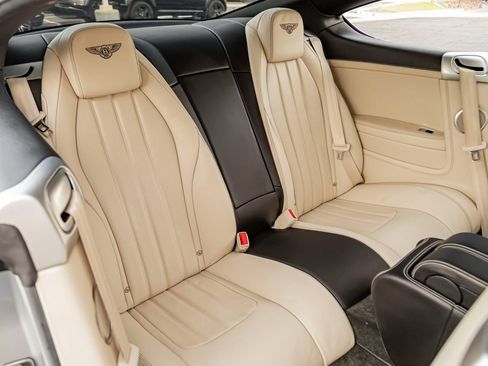 Used 2015 Bentley Continental GT image 25