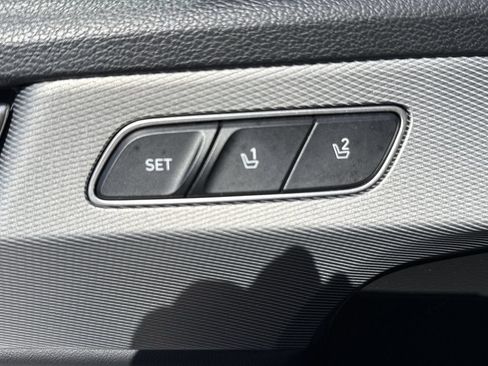 Certified 2022 Hyundai Palisade SEL w/ 8P Bench Seat Package FWD image 18