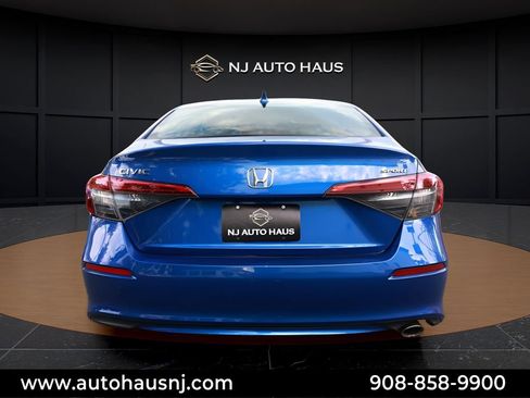 Used 2024 Honda Civic Sport image 10