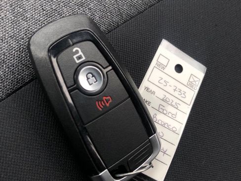 Used 2025 Ford Bronco 4-Door w/ Sasquatch Package image 39