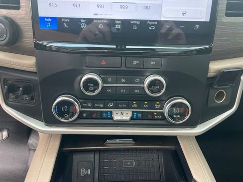 Used 2023 Ford Expedition Max Limited AWD/4WD image 26