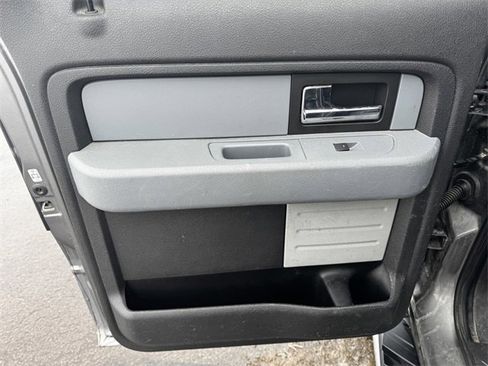 Used 2012 Ford F150 XLT w/ XTR Pkg image 18