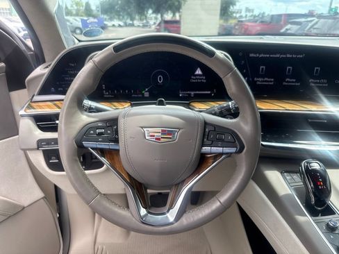 Used 2023 Cadillac Escalade ESV Sport Platinum AWD/4WD image 15