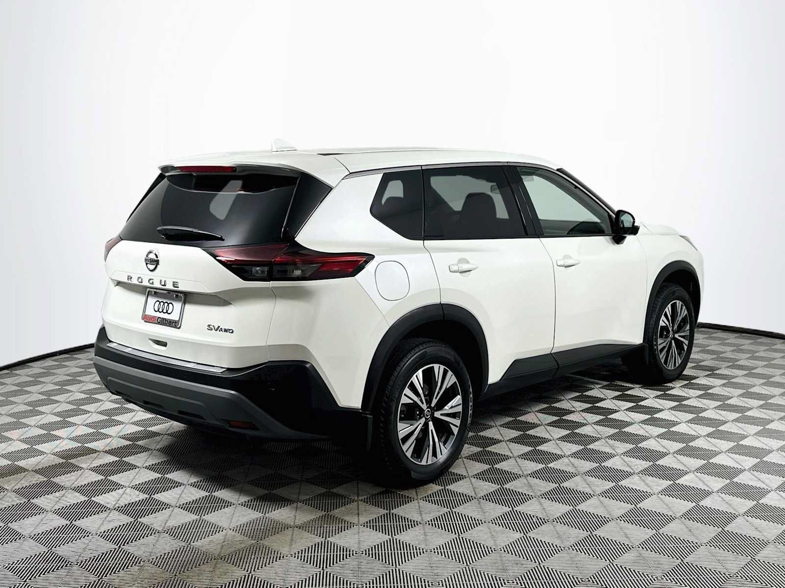 Used 2021 Nissan Rogue SV AWD/4WD image 7