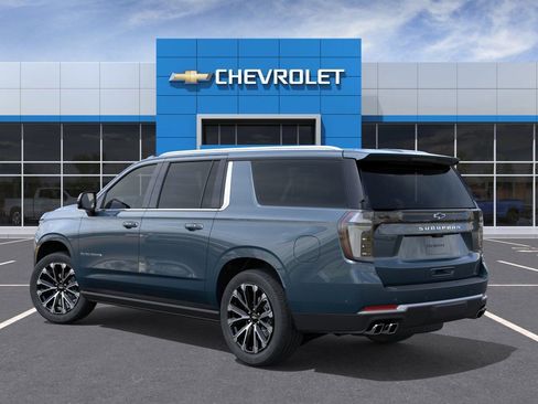 New 2026 Chevrolet Suburban High Country AWD/4WD image 3