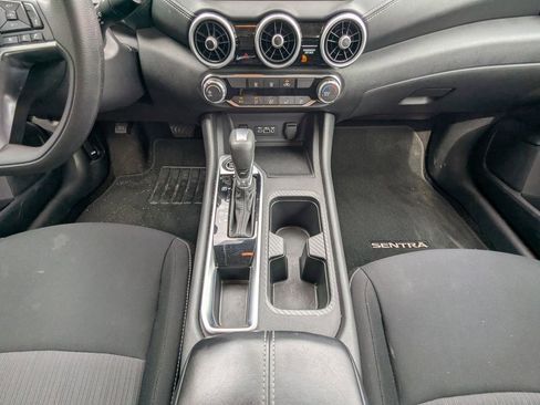 Used 2024 Nissan Sentra SV image 18