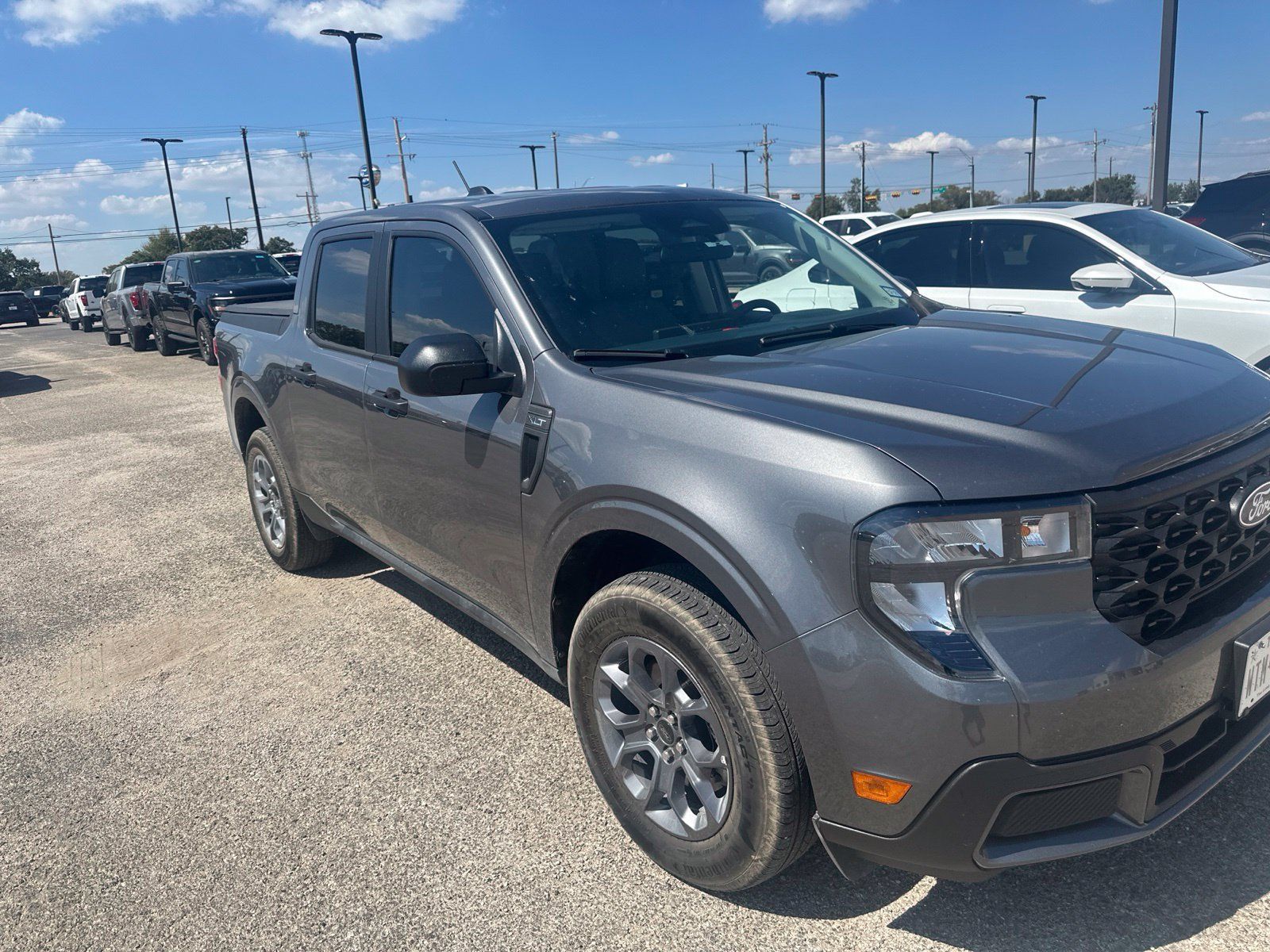 Used 2025 Ford Maverick XLT FWD image 7