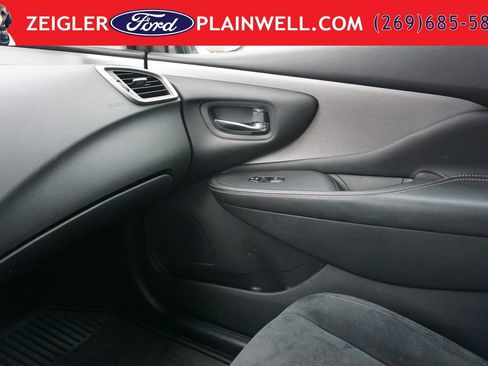 Used 2022 Nissan Murano S AWD/4WD image 29