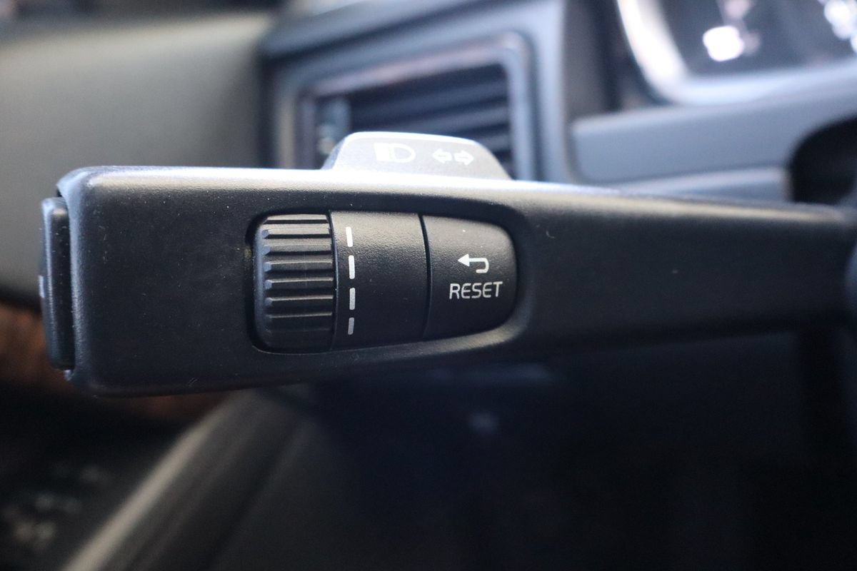Used 2015 Volvo S80 T5 Platinum FWD image 31