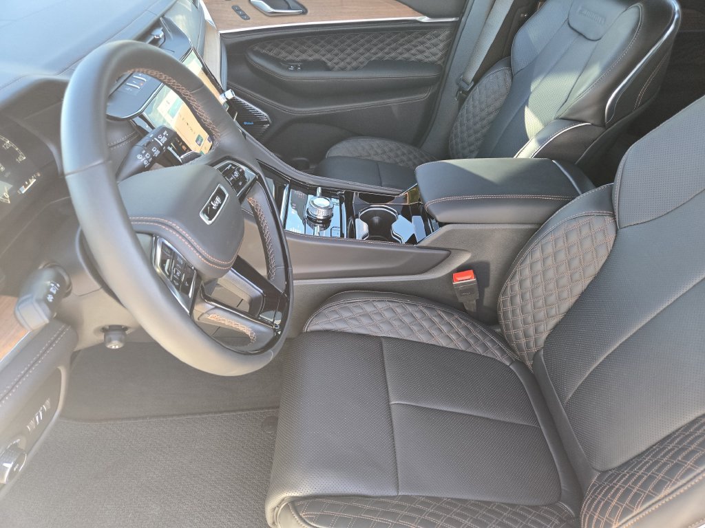 New 2027 Jeep Grand Cherokee Summit AWD/4WD image 13