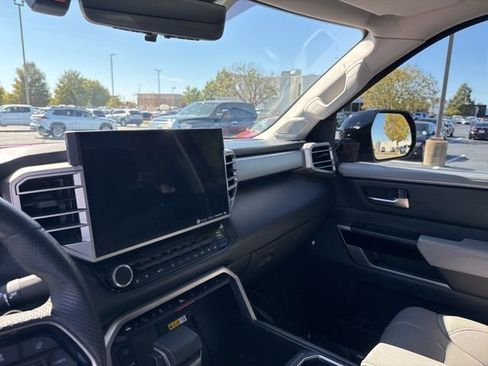 Used 2024 Toyota Tundra Limited image 17