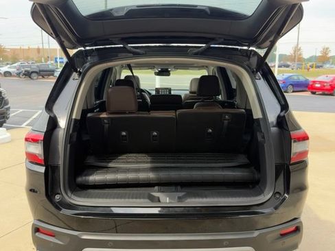 Used 2023 Honda Pilot Elite image 13