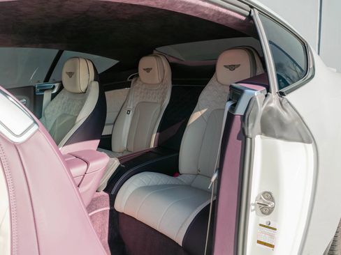 Used 2022 Bentley Continental GT image 59