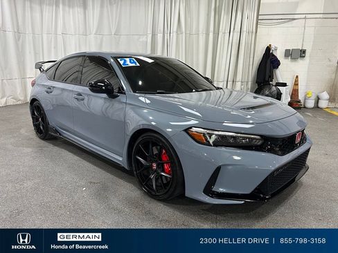Used 2024 Honda Civic Type R image 1