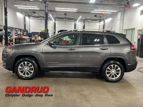 Used 2020 Jeep Cherokee Latitude Plus w/ Cold Weather Group image 1