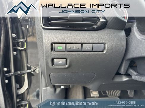 Used 2022 Nissan Sentra SV w/ SV Premium Package image 34