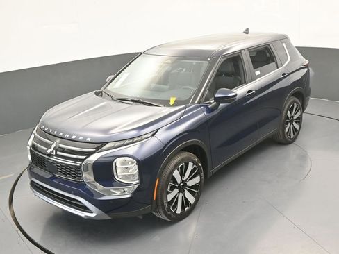 New 2026 Mitsubishi Outlander SE image 58