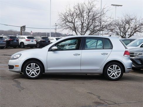 Used 2012 Volkswagen Golf 4-Door image 4