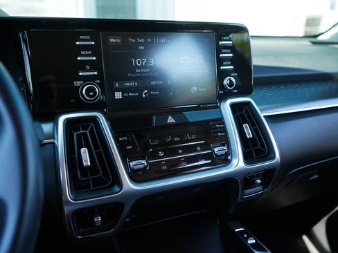 Used 2021 Kia Sorento S FWD image 8