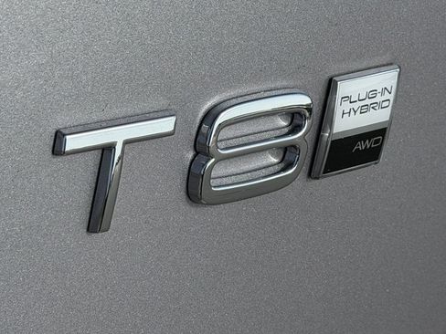 New 2026 Volvo XC90 T8 Plus w/ Protection Package Premier AWD/4WD image 9