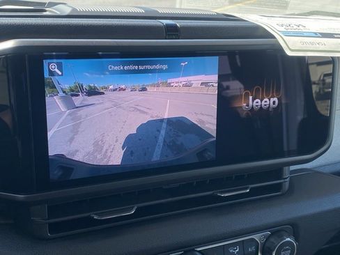 New 2025 Jeep Gladiator Willys image 3