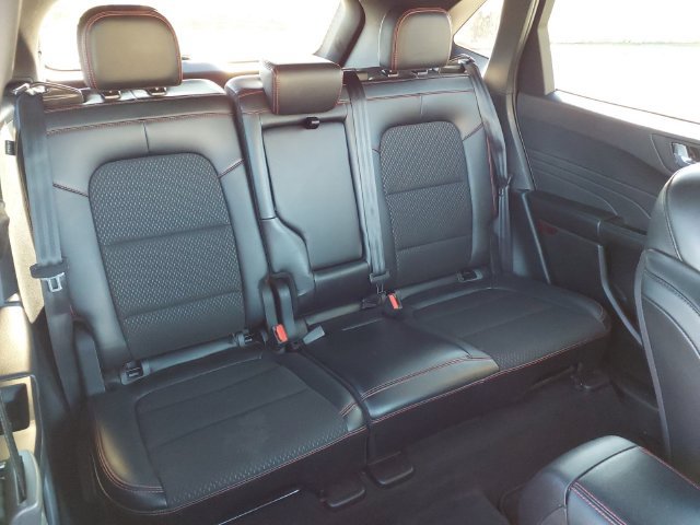 Used 2025 Ford Escape ST-Line Select AWD/4WD image 22