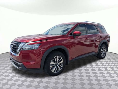 Used 2024 Nissan Pathfinder SL AWD/4WD image 7