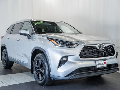 Used 2025 Toyota Highlander XLE