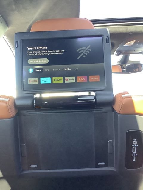 Certified 2024 Chrysler Pacifica Pinnacle FWD image 20