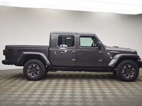 New 2026 Jeep Gladiator Sport image 3
