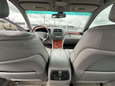 Used 2003 Lexus LS 430 RWD image 46