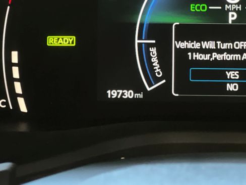 Used 2025 Toyota Camry SE FWD image 25