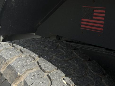 Used 2016 Jeep Wrangler Unlimited Sahara w/ Connectivity Group AWD/4WD image 37
