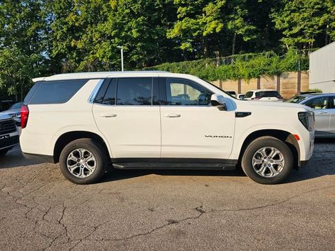 Used 2023 GMC Yukon SLE w/ Max Trailering Package AWD/4WD image 3