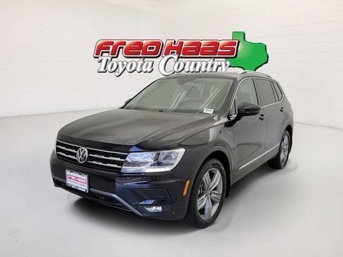 Used 2021 Volkswagen Tiguan SEL FWD image 1