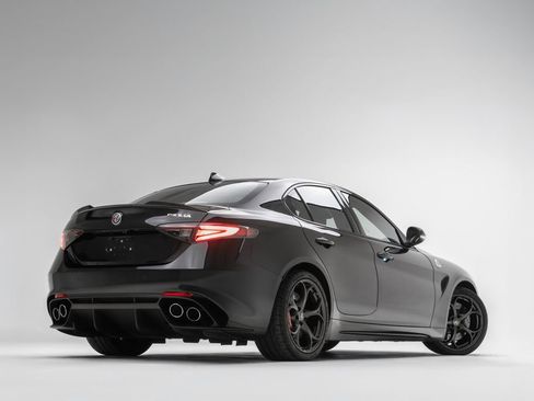 Used 2024 Alfa Romeo Giulia Quadrifoglio w/ Active Assist Plus Package image 10