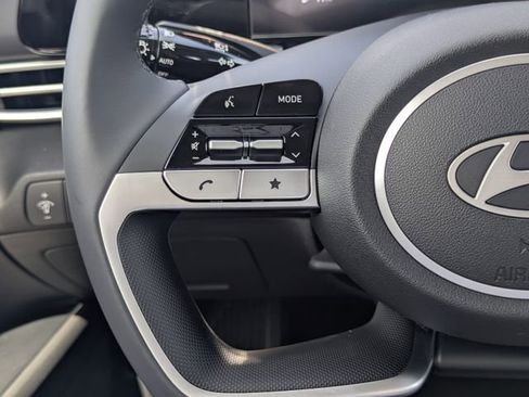 Certified 2025 Hyundai Elantra SEL image 16