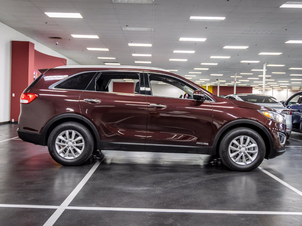 Used 2018 Kia Sorento LX AWD/4WD image 9