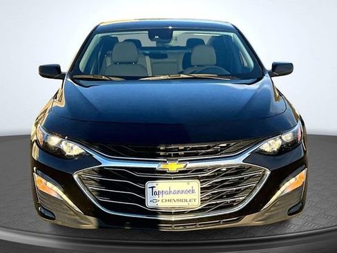 Used 2024 Chevrolet Malibu LT image 2