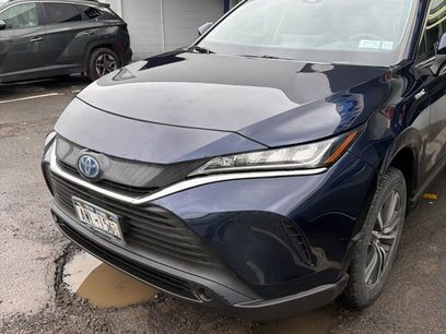 Used 2021 Toyota Venza LE