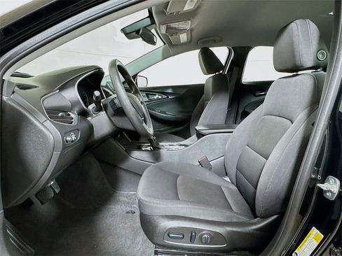 Used 2025 Chevrolet Malibu LT image 19