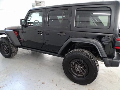 Certified 2022 Jeep Wrangler Unlimited Rubicon w/ Xtreme Recon 35" Tire Package image 17