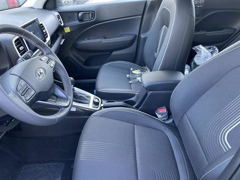 New 2026 Hyundai Venue SEL FWD image 23