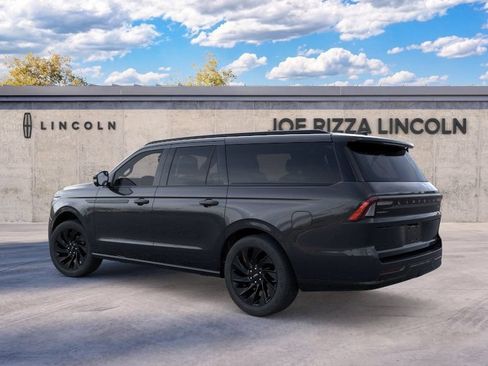New 2026 Lincoln Navigator L Reserve w/ Jet Appearance Package AWD/4WD image 4