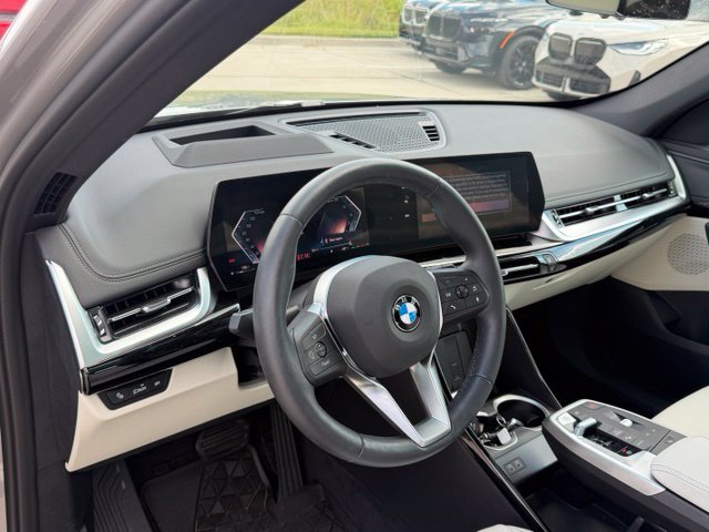 Used 2026 BMW X1 xDrive28i AWD/4WD image 14
