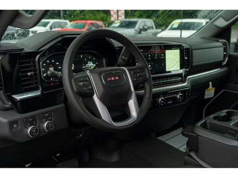 New 2026 GMC Sierra 2500 SLE w/ SLE Value Package; AWD/4WD image 11