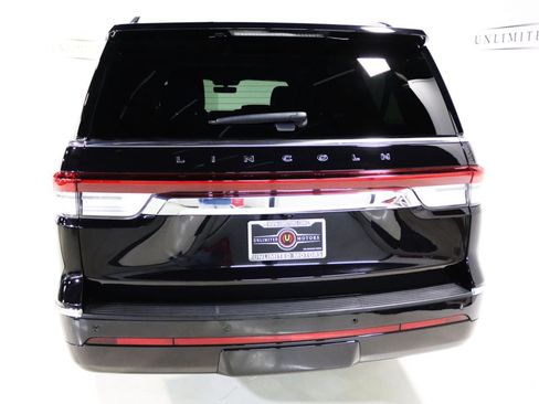 Used 2024 Lincoln Navigator L Black Label AWD/4WD image 27