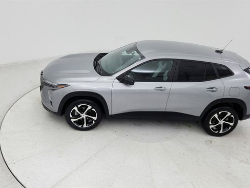 Used 2024 Chevrolet Trax RS FWD image 14