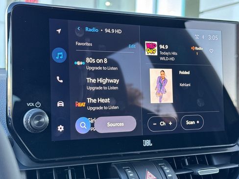 Certified 2025 Toyota RAV4 XSE image 23